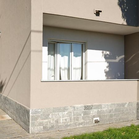 10 Min From The Airport-Wifi-Free Parking Samarate Exterior foto