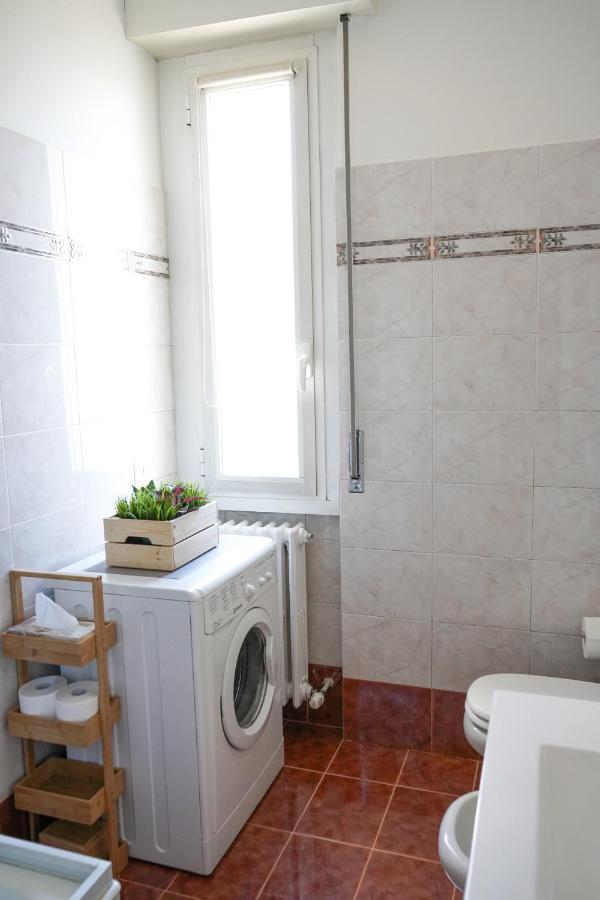 10 Min From The Airport-Wifi-Free Parking Samarate Exterior foto