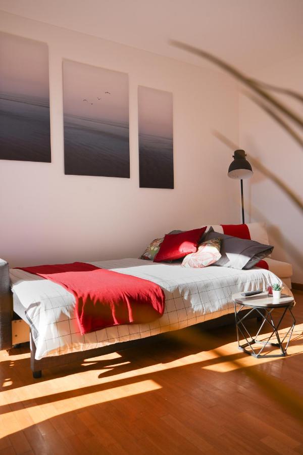 10 Min From The Airport-Wifi-Free Parking Samarate Exterior foto